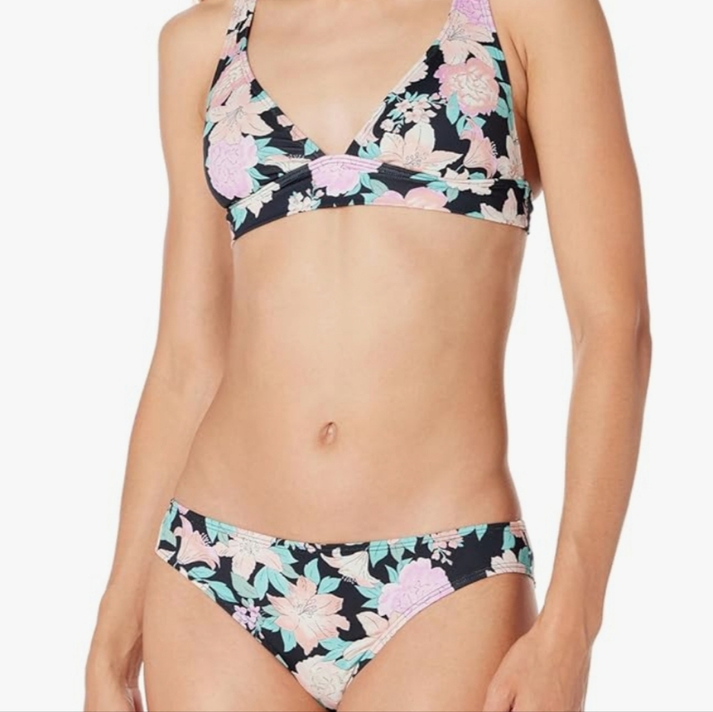 Women's billabong bikini.